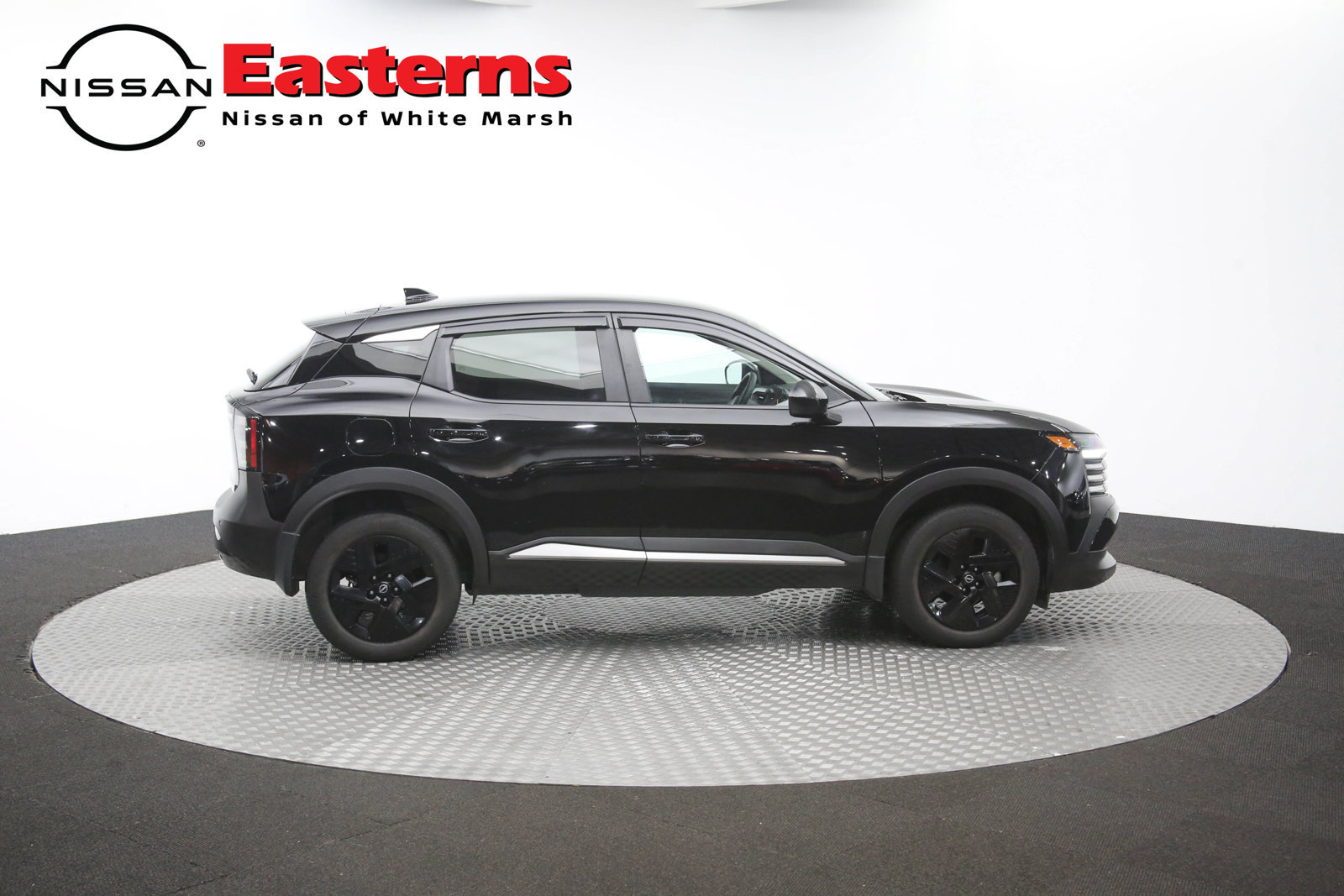 Used 2025 Nissan Kicks SV FWD image 44