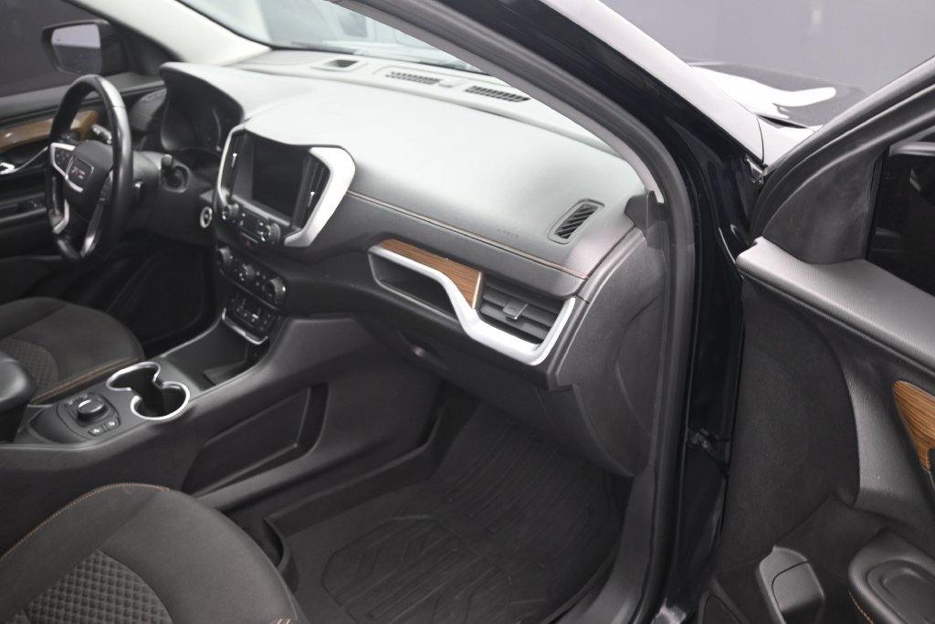 Used 2021 GMC Terrain SLE w/ Driver Convenience Package AWD/4WD image 10