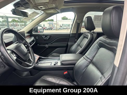Used 2023 Lincoln Aviator Reserve AWD/4WD image 10