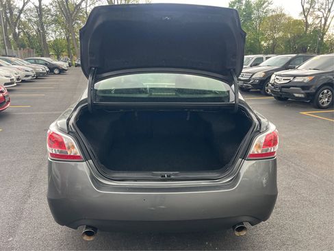 Used 2014 Nissan Altima 2.5 S w/ Sport Value Package FWD image 14