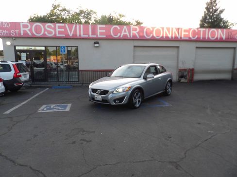 Used 2013 Volvo C30 FWD image 1