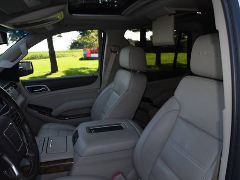 Used 2016 GMC Yukon Denali w/ Open Road Package AWD/4WD image 12