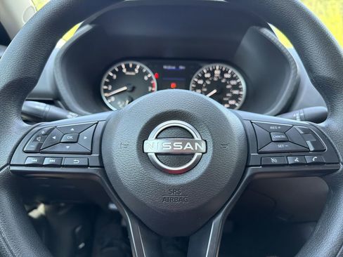 Used 2025 Nissan Sentra S FWD image 9