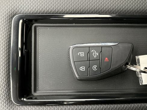 Used 2022 Chevrolet Silverado 1500 ZR2 w/ Technology Package image 25