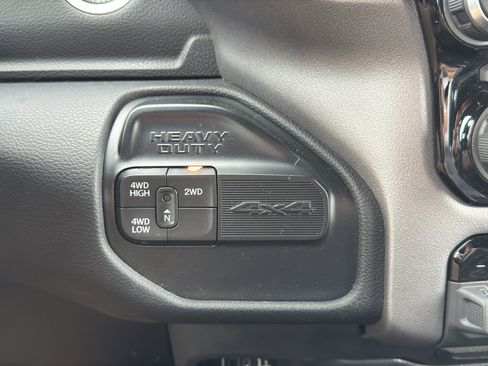 Used 2020 RAM 2500 Big Horn w/ Level 2 Equipment Group AWD/4WD image 23