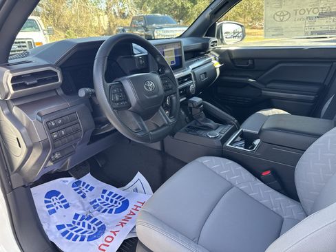 New 2026 Toyota Tacoma SR5 image 15