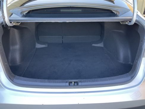 Used 2024 Toyota Corolla LE FWD image 37