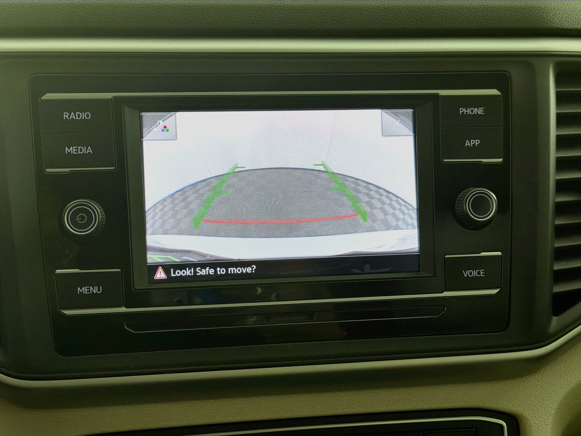 Used 2023 Volkswagen Atlas SE FWD image 22