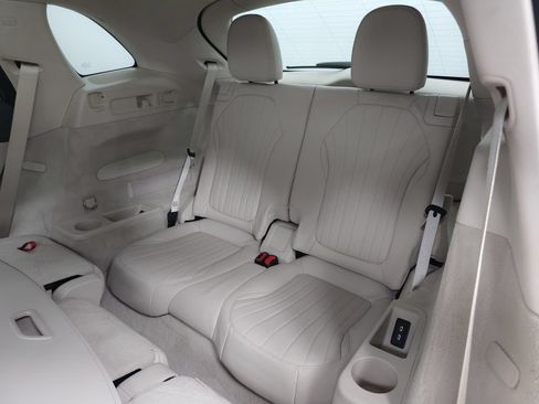 Used 2023 Mercedes-Benz EQS 580 4MATIC SUV image 31