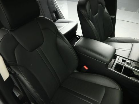 Certified 2025 Kia Sorento S w/ Panoramic Sunroof Package FWD image 61