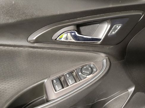 Used 2020 Chevrolet Malibu LT FWD image 27