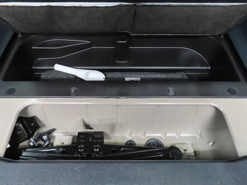 Used 2025 Ford Bronco Badlands AWD/4WD image 45