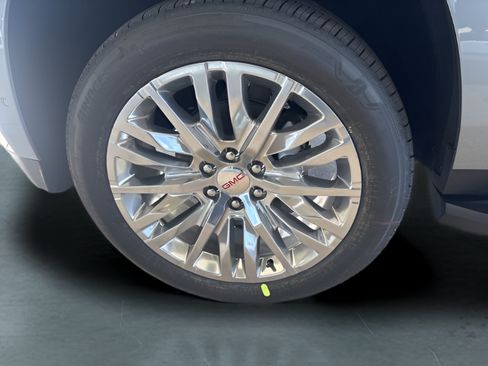 New 2026 GMC Yukon XL Elevation RWD image 8