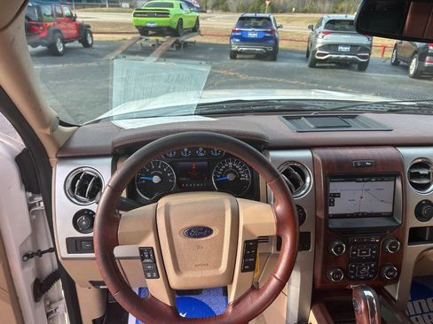 Used 2013 Ford F150 King Ranch w/ King Ranch Luxury Pkg image 10