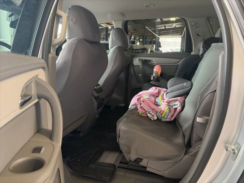 Used 2016 Chevrolet Traverse LS image 10