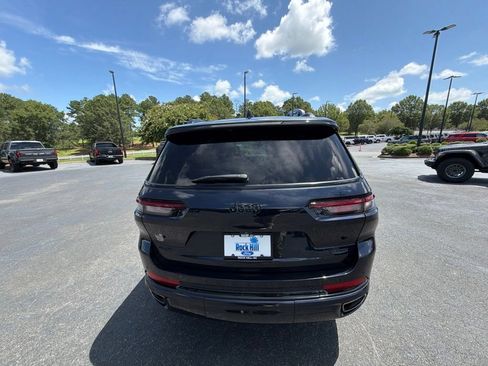 Used 2024 Jeep Grand Cherokee L Summit w/ High Altitude Package AWD/4WD image 23