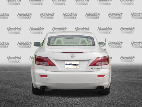 Used 2015 Lexus IS 250C RWD image 8