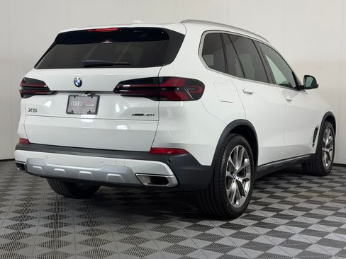 Used 2025 BMW X5 xDrive40i w/ Premium Package AWD/4WD image 9