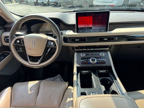 Certified 2022 Lincoln Aviator Reserve w/ Equipment Group 201A AWD/4WD image 28