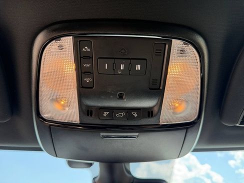 Used 2025 Dodge Durango R/T AWD/4WD image 49