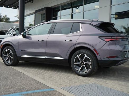 New 2025 Chevrolet Equinox EV LT image 6