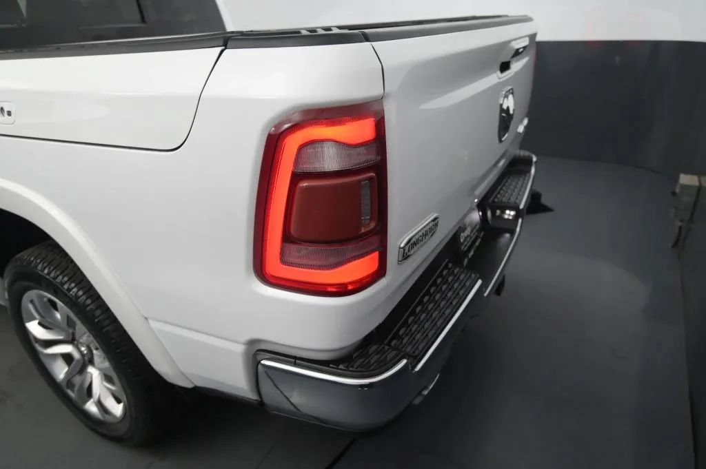 Used 2019 RAM 1500 Limited AWD/4WD image 17