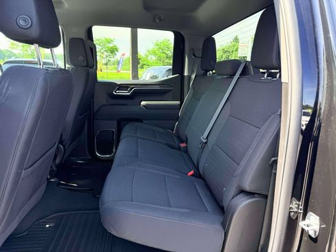 Used 2024 Chevrolet Silverado 1500 LT AWD/4WD image 11
