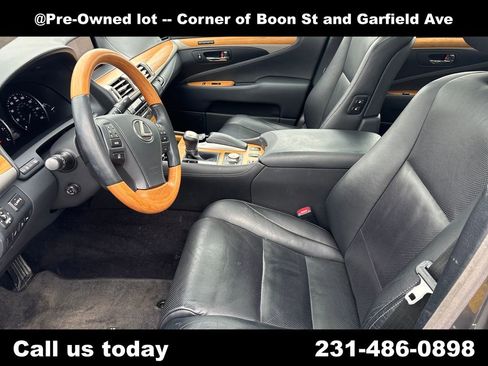 Used 2014 Lexus LS 460 L image 14