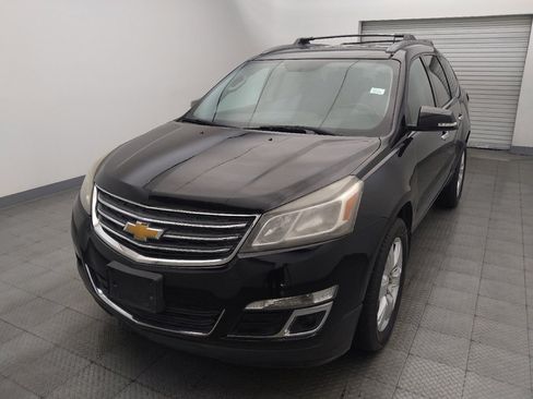 Used 2017 Chevrolet Traverse LT w/ Style and Technology Package FWD image 15