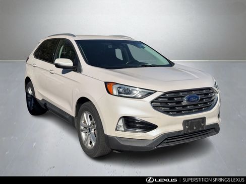 Used 2019 Ford Edge SEL w/ Equipment Group 201A image 2