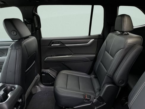 New 2026 GMC Acadia Elevation w/ Elevation Premium Package image 23