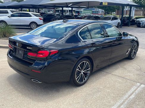 Used 2023 BMW 530i w/ Premium Package RWD image 4