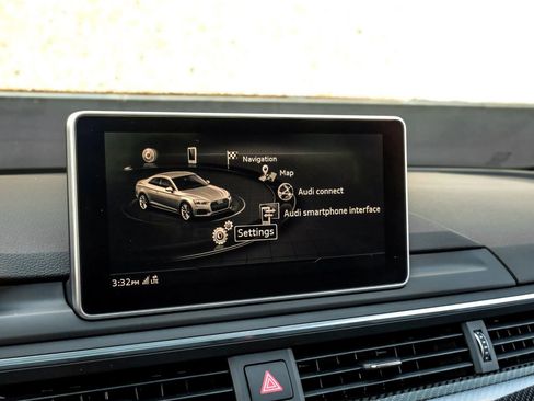 Used 2018 Audi RS 5 w/ Dynamic Package image 31