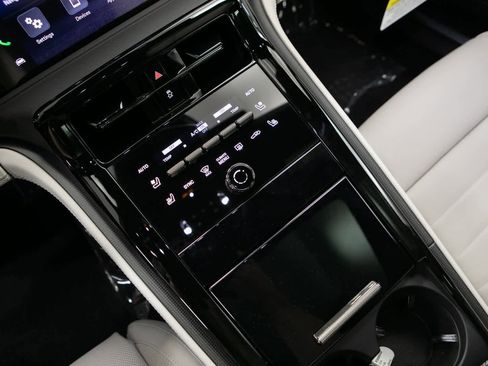 New 2026 Porsche Panamera Turbo S image 21