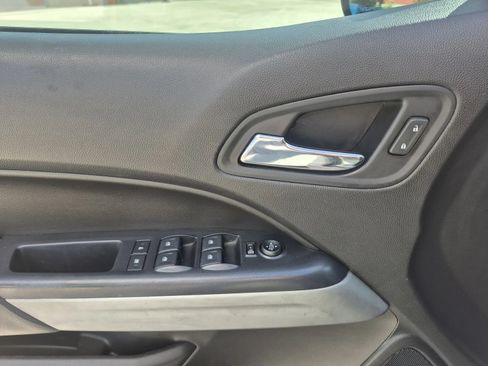 Used 2019 Chevrolet Colorado LT w/ LT Convenience Package RWD image 14