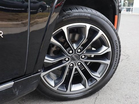 Used 2022 Jeep Grand Wagoneer Series III w/ Rear Seat Video Group 1 image 56