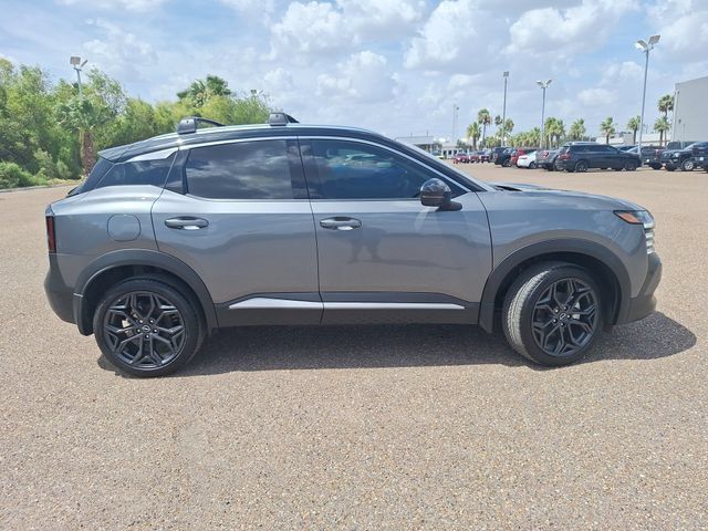 Used 2025 Nissan Kicks SR FWD image 8