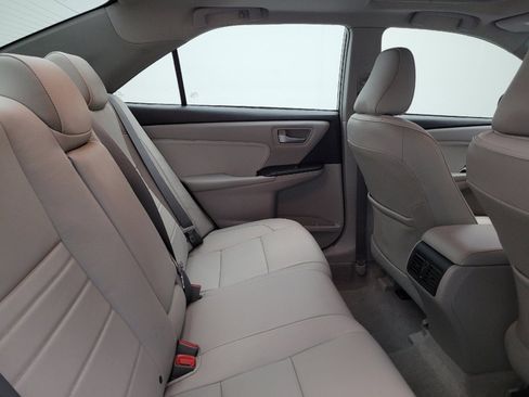 Used 2017 Toyota Camry XLE FWD image 19
