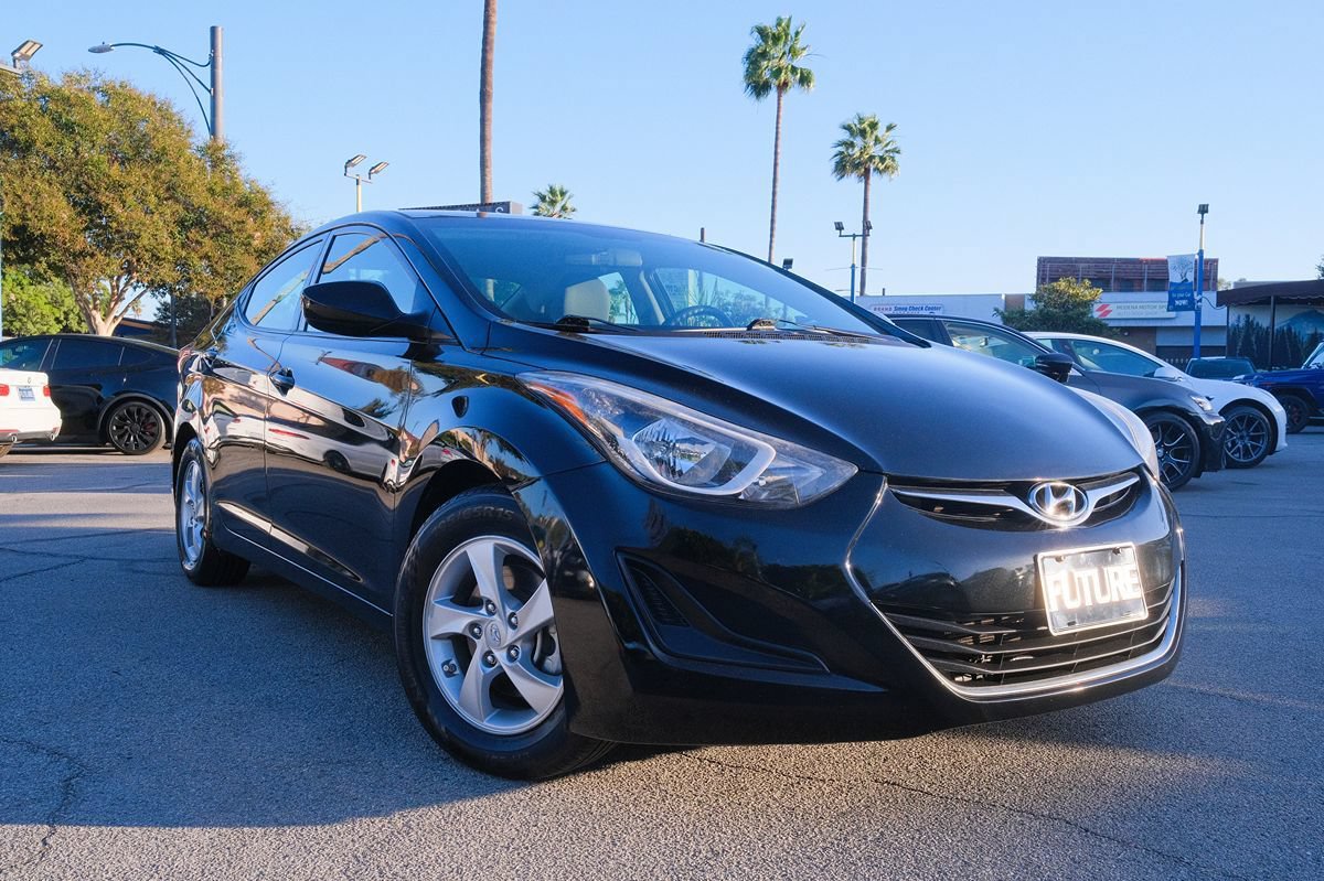 Used 2015 Hyundai Elantra SE FWD image 3