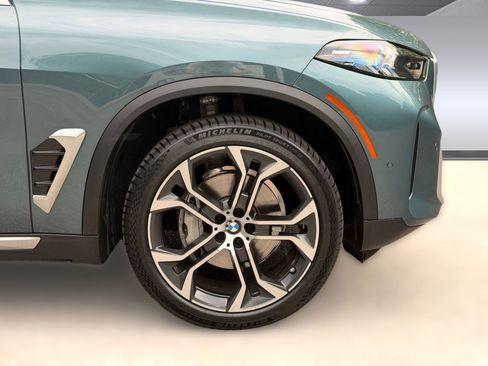 Certified 2026 BMW X5 xDrive40i AWD/4WD image 11