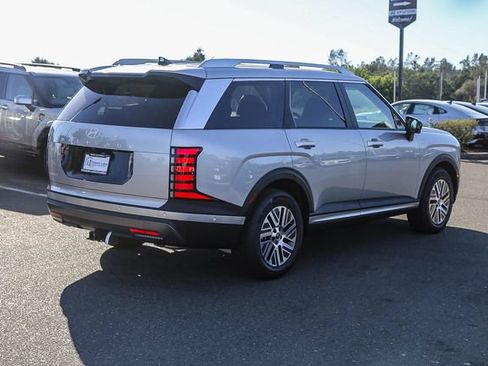 New 2026 Hyundai Palisade SEL Premium w/ Tow & Go Package FWD image 5