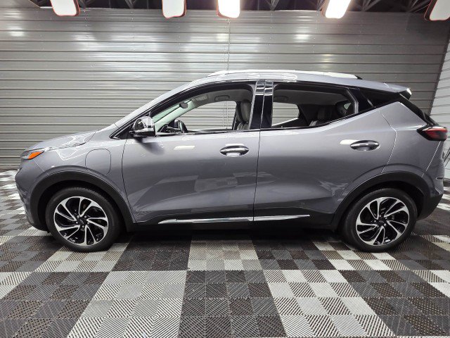 Used 2023 Chevrolet Bolt EUV Premier FWD image 9