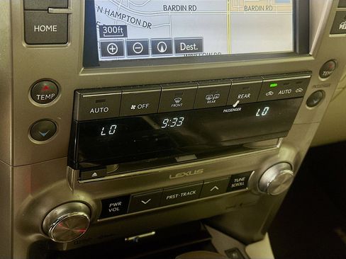Used 2017 Lexus GX 460 Premium w/ Premium Package AWD/4WD image 23