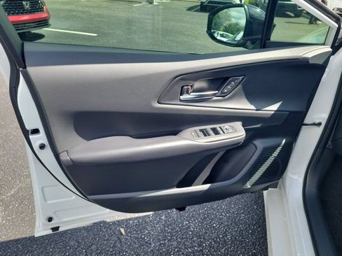 Used 2024 Toyota Prius Prime Premium w/ Advanced Technology Package FWD image 17