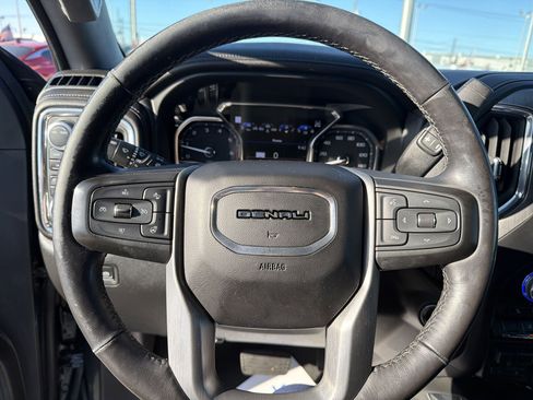 Used 2020 GMC Sierra 2500 Denali w/ Denali Ultimate Package image 13