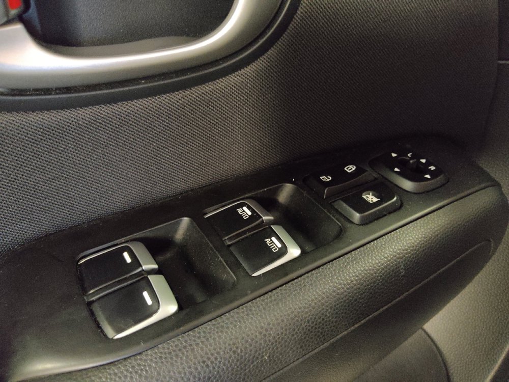 Used 2019 Kia Soul + FWD image 27