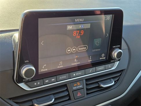 Used 2025 Nissan Altima 2.5 S image 21