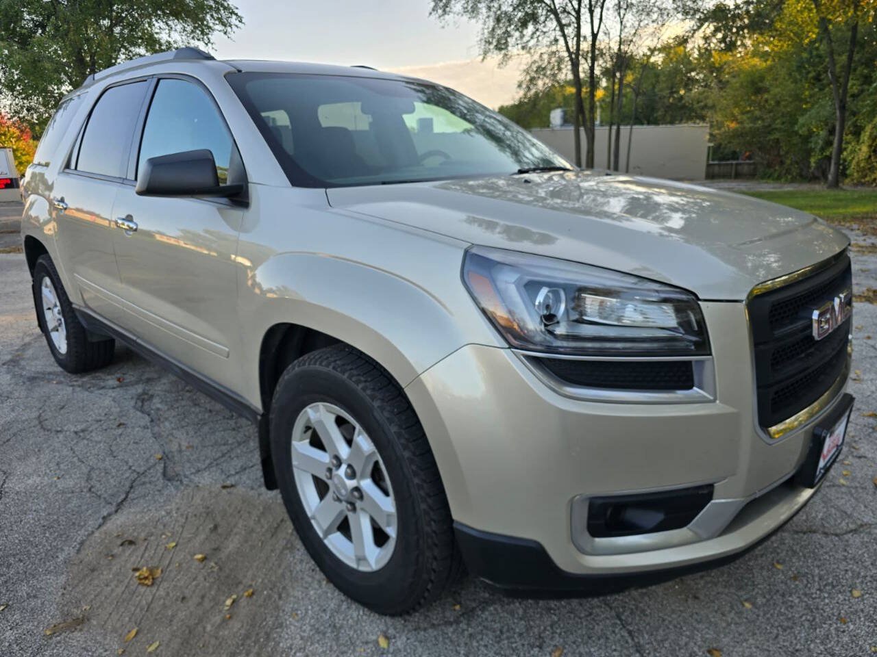 Used 2013 GMC Acadia SLE AWD/4WD image 3