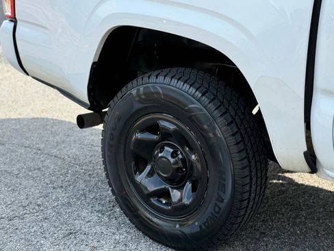 Used 2019 Toyota Tacoma SR w/ SR Convenience Package image 7