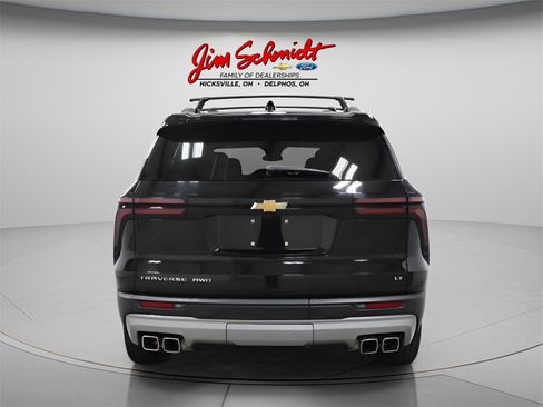 Used 2024 Chevrolet Traverse LT w/ LPO, Floor Liner Package image 5